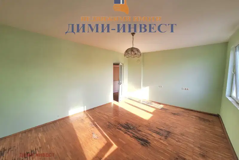 Етаж от къща в Добрич, Христо Ботев