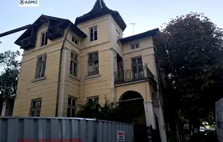 Етаж от къща в Плевен, Идеален център