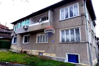 Етаж от къща в Раз, Житница