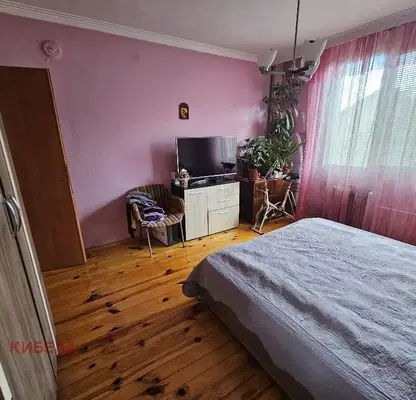 Снимка 3 — Етаж от къща в Перник, Клепало