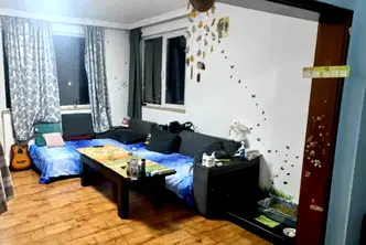Етаж от къща в Пловдив, Кючук Париж