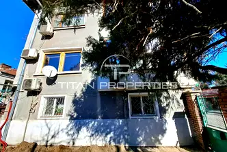 Етаж от къща в Пловдив, Кючук Париж