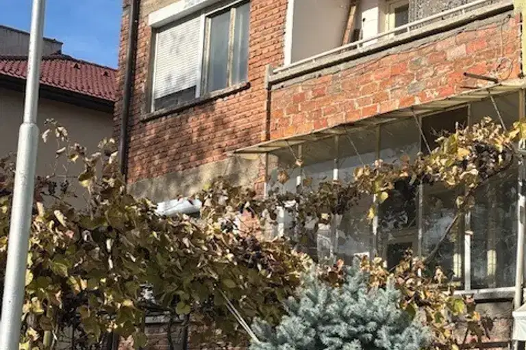Етаж от къща в Пловдив, Мараша