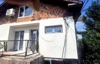 Етаж от къща в София, Обеля