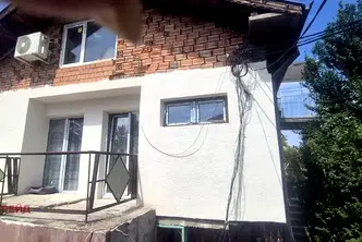 Етаж от къща в София, Обеля