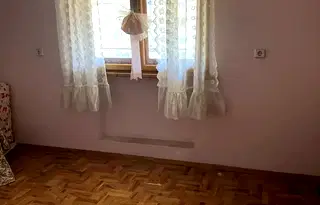 Етаж от къща във Враца, Река Лева