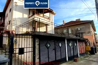 Етаж от къща в Плевен, Широк център