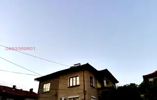 Етаж от къща в Ловеч, Широк център