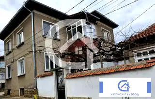 Етаж от къща в Ловеч, Широк център