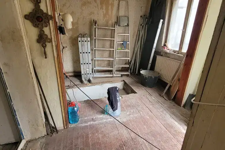 Floor of House in Pleven, Storgoziya