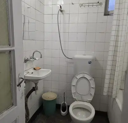 Photo 2 — Floor of House in Haskovo, Uchilishtni