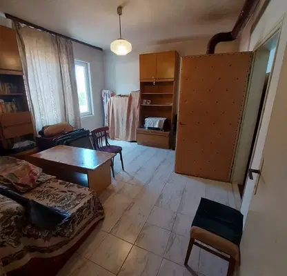 Photo 3 — Floor of House in Shumen, Voenno Uchilishte