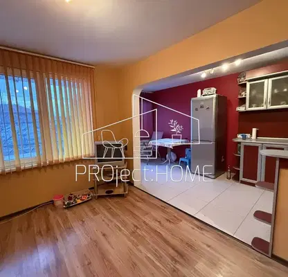 Photo 5 — Floor of House in Oblast Burgas, Aheloi