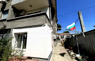 Етаж от къща в Бургас, Айтос