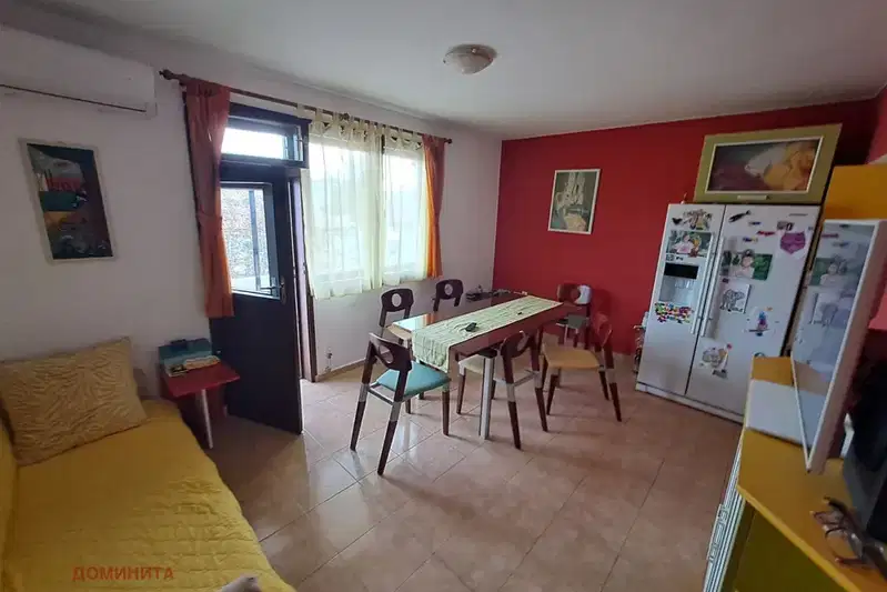 Floor of House in Oblast Burgas, Carevo