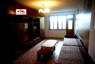 Етаж от къща в Бургас, Царево