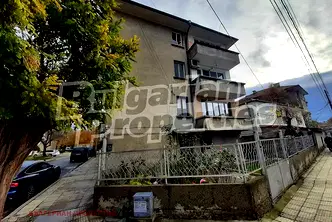 Етаж от къща в Бургас, Карнобат