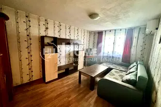 Етаж от къща в Бургас, Карнобат