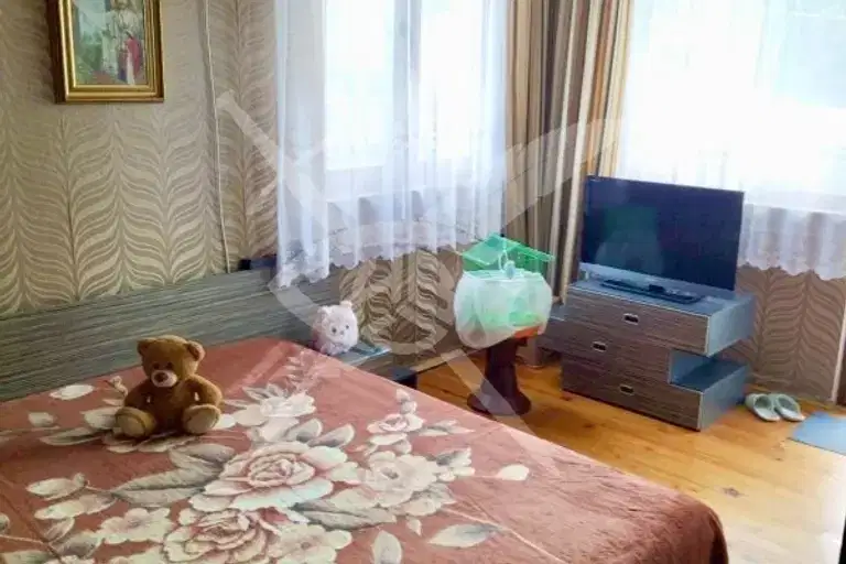 Етаж от къща в Бургас, Карнобат