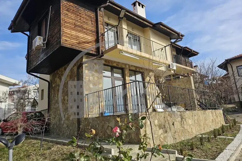 Етаж от къща в Бургас, с. Кошарица
