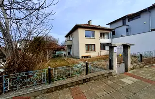 Етаж от къща в Бургас, с. Лозенец