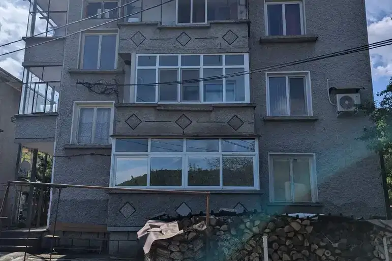 Етаж от къща в Габрово, Дряново