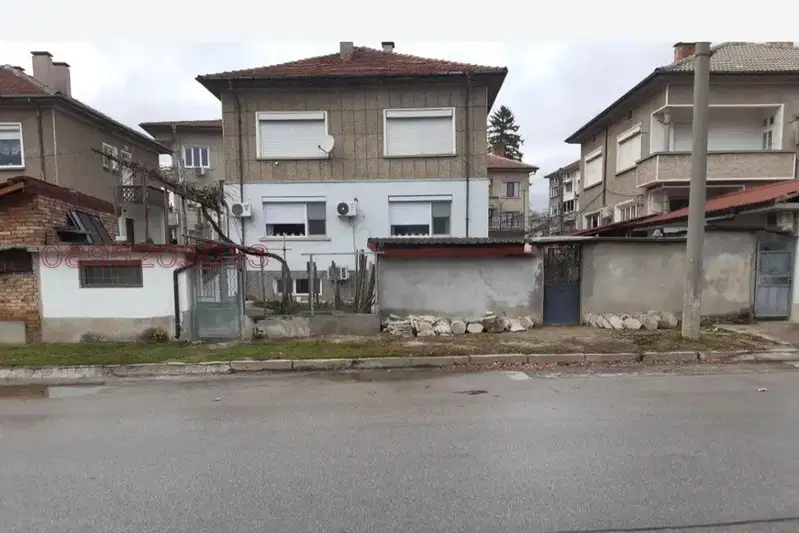 Етаж от къща в Габрово, Севлиево