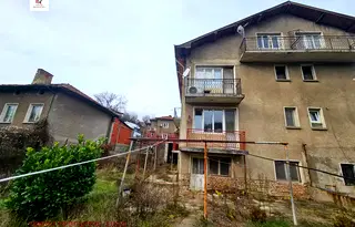 Етаж от къща в Кюстендил, Бобов дол