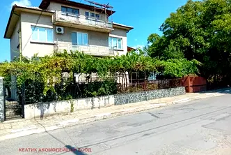Етаж от къща в Кюстендил, Дупница