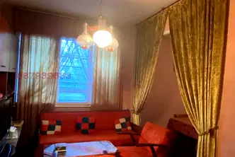 Етаж от къща в Пазарджик, Пещера