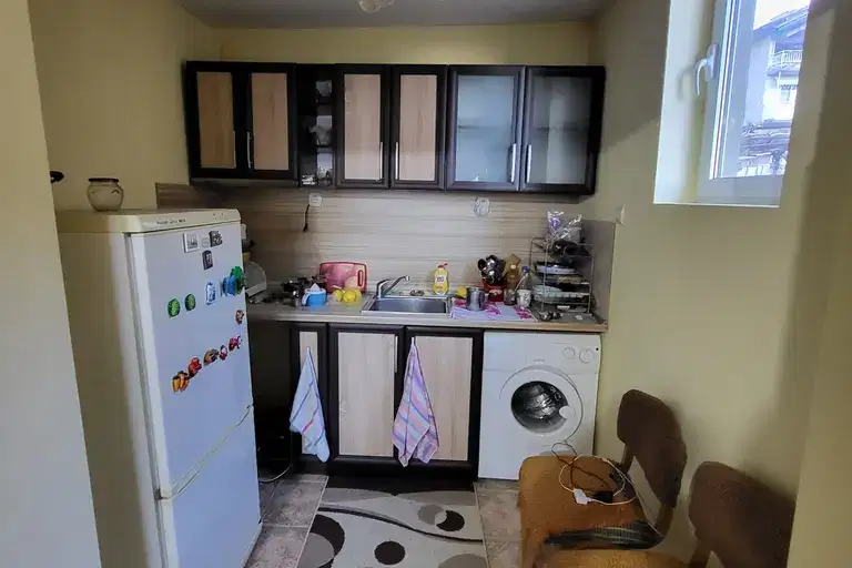 Етаж от къща в Пазарджик, Пещера