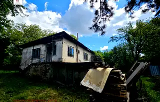 Етаж от къща в Перник, с. Егълница
