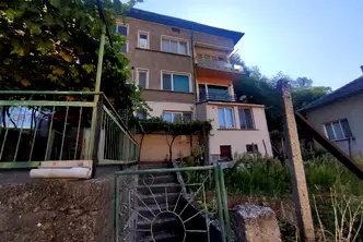 Етаж от къща в Плевен, Никопол