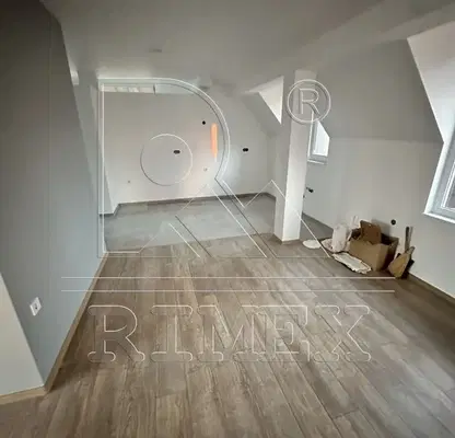Photo 4 — Floor of House in Oblast Plovdiv, Асенов