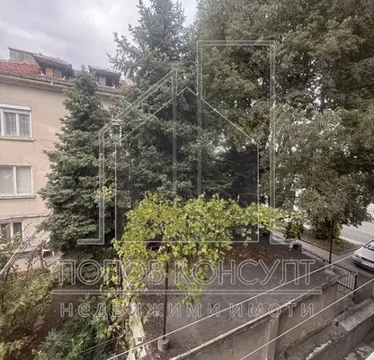 Снимка 5 — Етаж от къща с тераса и гледка към планината в Асеновград