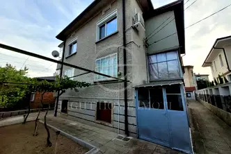 Етаж от къща в Пловдив, Карлово