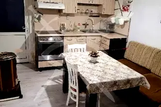 Етаж от къща в Пловдив, Сопот