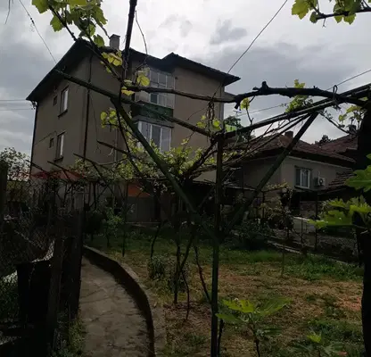 Снимка 4 — Къща с 3 стаи и гараж в гр. Две могили, обл. Русе