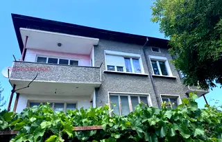 Етаж от къща в Шумен, Нови пазар