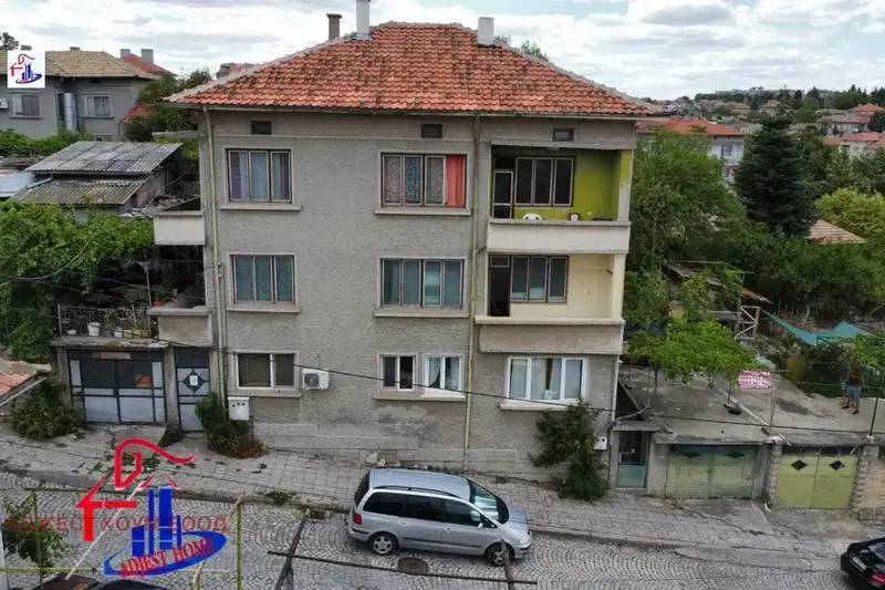 Floor of House in Oblast Shumen, Veliki Preslav