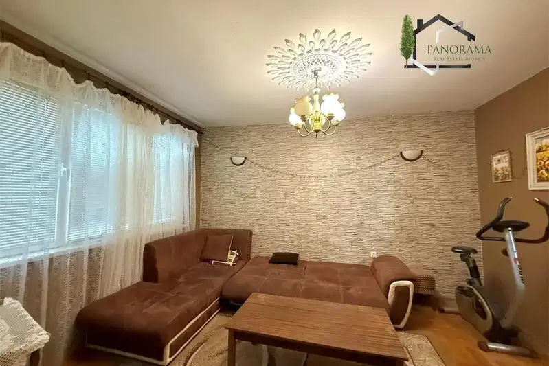 Floor of House in Oblast Shumen, Veliki Preslav