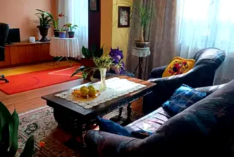 Етаж от къща в София, Самоков