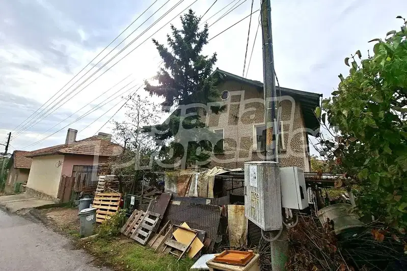 Floor of House in област София, Pojarevo