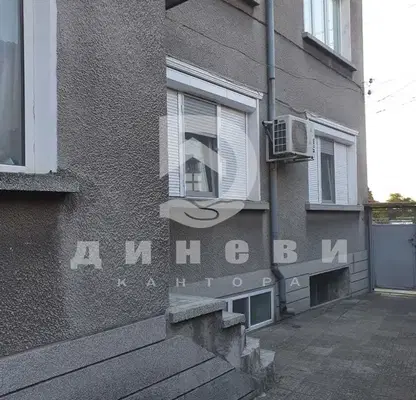 Photo 2 — Floor of House in Oblast Stara Zagora, Chirpan