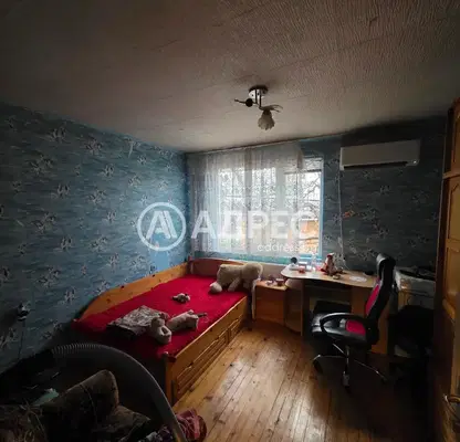 Photo 5 — Floor of House in Veliko Tyrnovo, Debelec