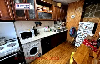 Етаж от къща във Велико Търново, Дебелец