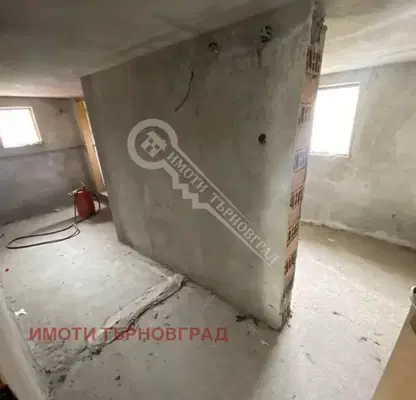 Photo 5 — Floor of House in Oblast Veliko Tyrnovo, Ovcha Mogila