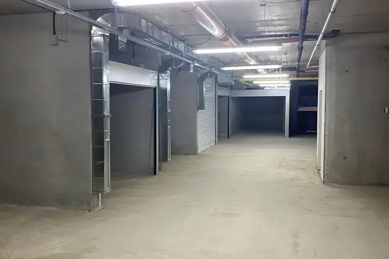 Garage/Parking in Студентски