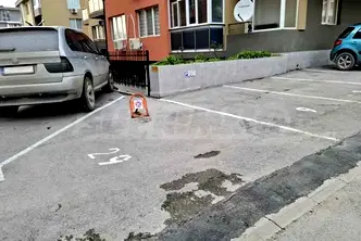 Гараж/Паркомясто в Кайсиева ина