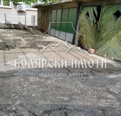 Снимка 2 — Гараж/Паркомясто във Велико Търново, Акация